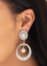 Load image into Gallery viewer, &quot;Royal Queen&quot; Clip-On Earrings
