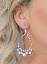 Load image into Gallery viewer, 5th Avenue Appeal Silver Pearl Earrings
