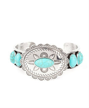 Load image into Gallery viewer, Circle The Wagons Turquoise Custom Set
