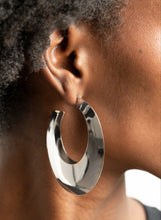 Load image into Gallery viewer, Going OVAL-board Silver Earrings
