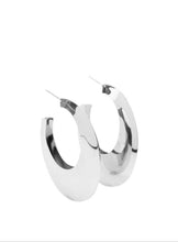 Load image into Gallery viewer, Going OVAL-board Silver Earrings
