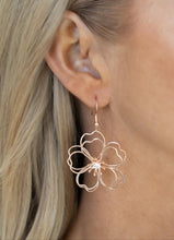 Load image into Gallery viewer, Petal Power Copper Flower Earrings
