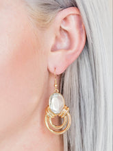 Load image into Gallery viewer, Real Queen Gold and Bling Earrings
