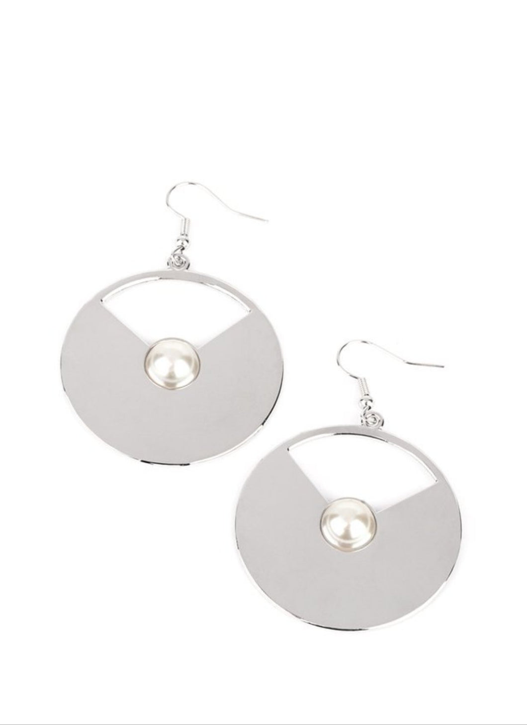 Record-Breaking Brilliance Silver and Pearl Earrings