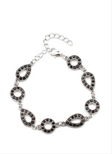 Load image into Gallery viewer, Standout Strands Black and Silver Custom Set
