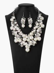 The Janie 2021 Signature Zi Collection Necklace and Earrings